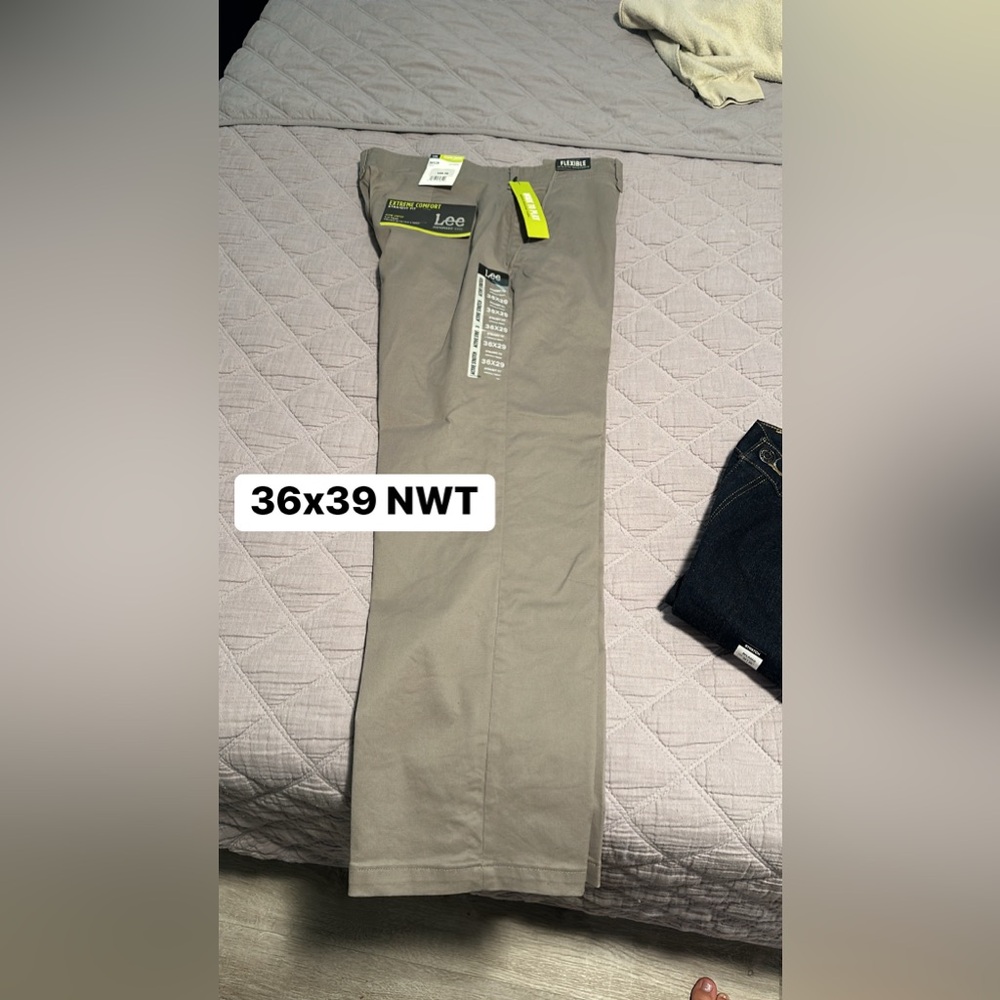 36x29 Lee khaki pants so cute